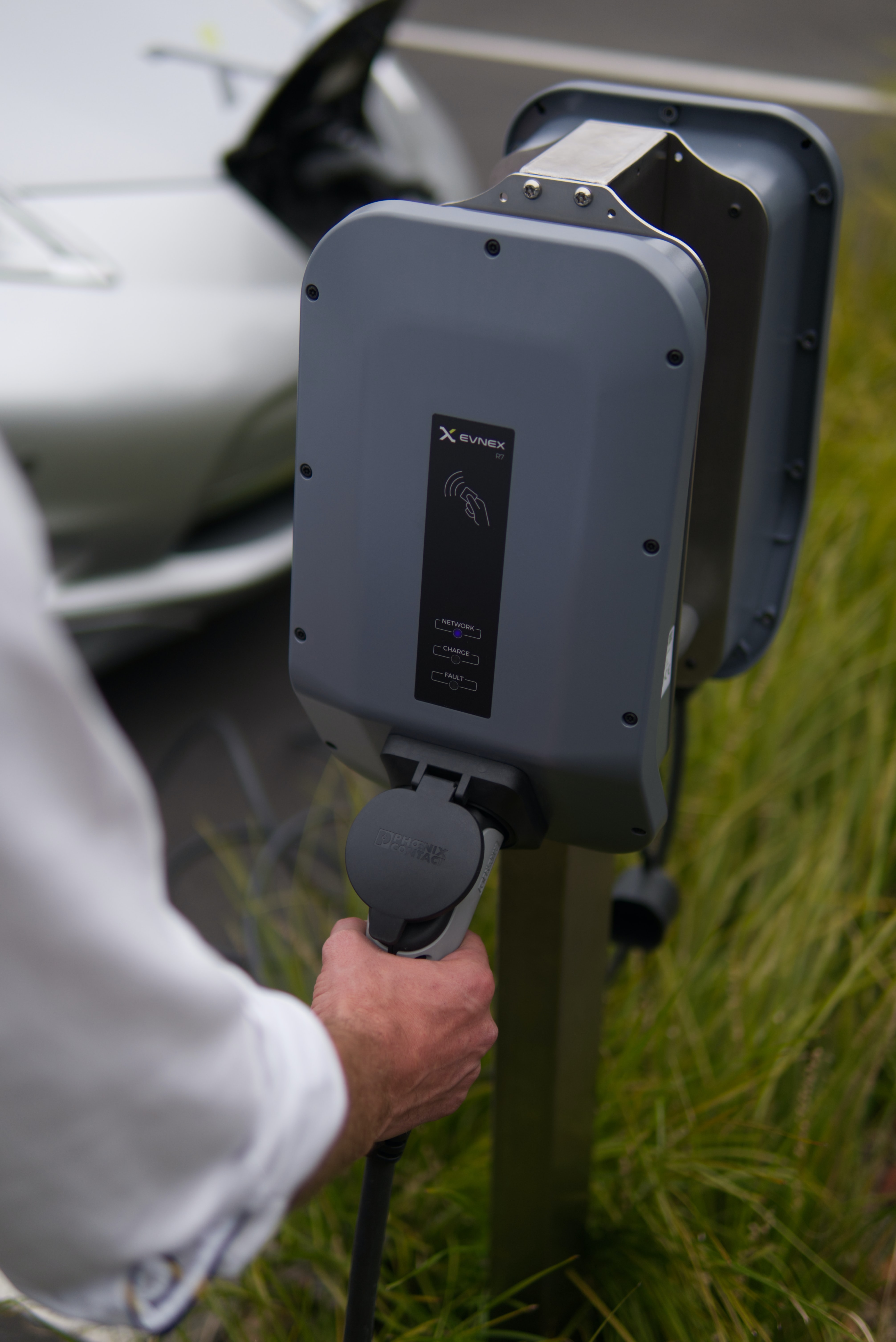 How to Choose the Right EV Charging Point – Glow Electric