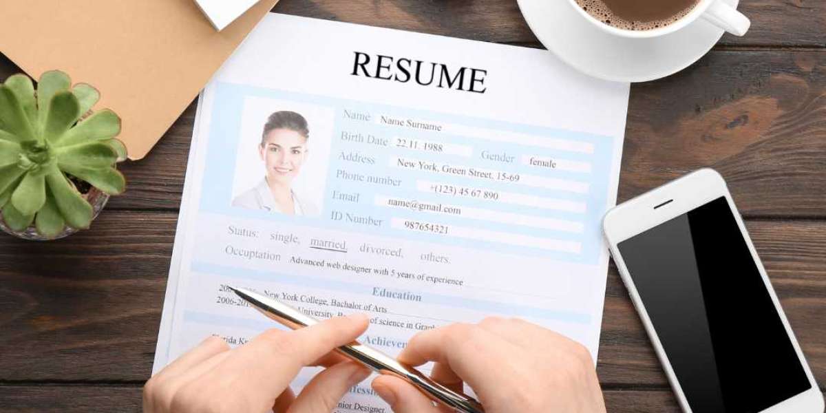 Free Resume Builder Tools to Simplify Your Job Search