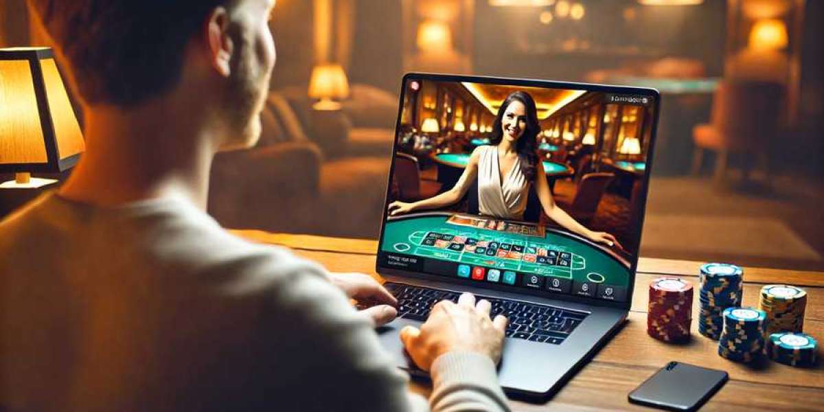 Mastering Online Poker Tournaments